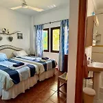 Lasueca Nerja فيلة *